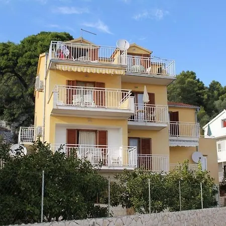 Appartamento In With Sea Views, Terrace, Air Conditioning, Wifi 3615-5 Hvar Town
